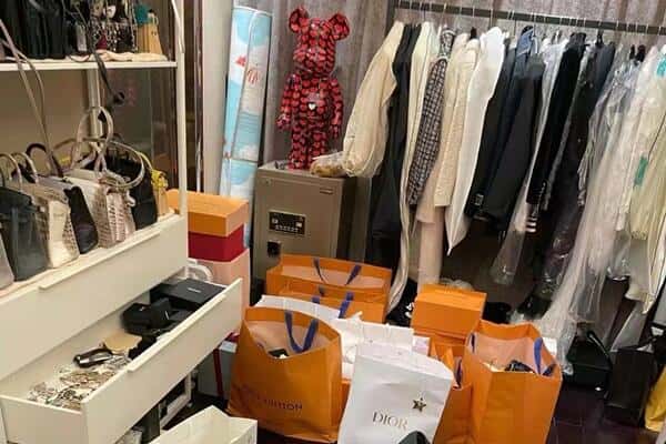 回收一线品牌衣服